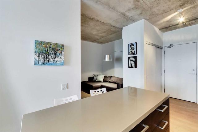 1003 - 318 King St E, Condo with 1 bedrooms, 1 bathrooms and 0 parking in Toronto ON | Image 2