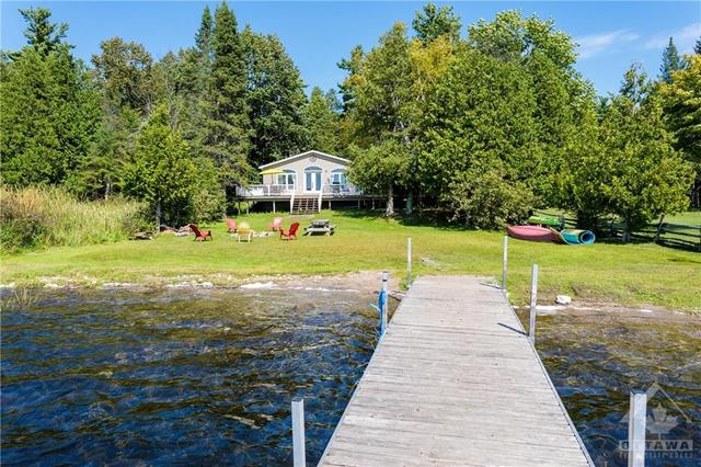 265 3 Mile Bay Road, House detached with 4 bedrooms, 1 bathrooms and 5 parking in Lanark Highlands ON | Image 2