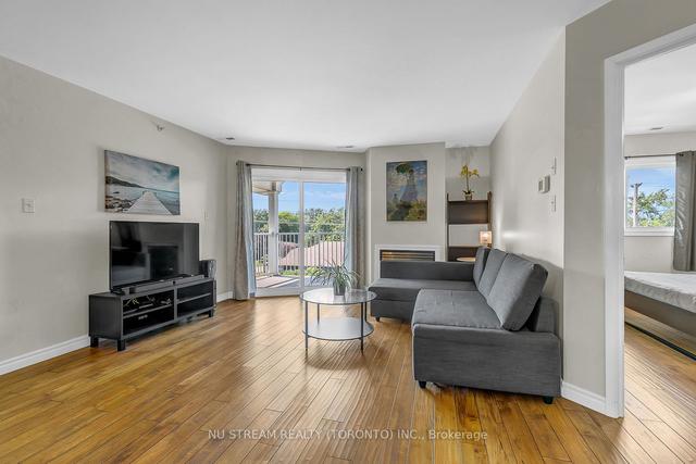 404 - 1535 Grand Marais Rd W, Condo with 2 bedrooms, 2 bathrooms and 1 parking in Windsor ON | Image 5