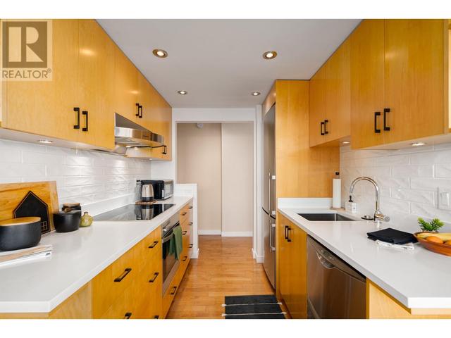 2706 - 2055 Pendrell Street, Condo with 1 bedrooms, 1 bathrooms and 1 parking in Vancouver BC | Image 10