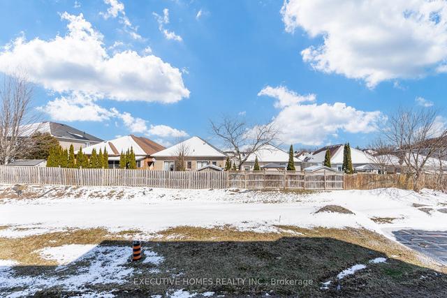 211 - 21 Brookhouse Dr, Condo with 2 bedrooms, 2 bathrooms and 1 parking in Clarington ON | Image 15
