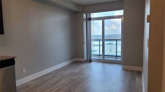 2004 - 3600 Highway 7 Rd, Condo with 1 bedrooms, 1 bathrooms and 1 parking in Vaughan ON | Image 6