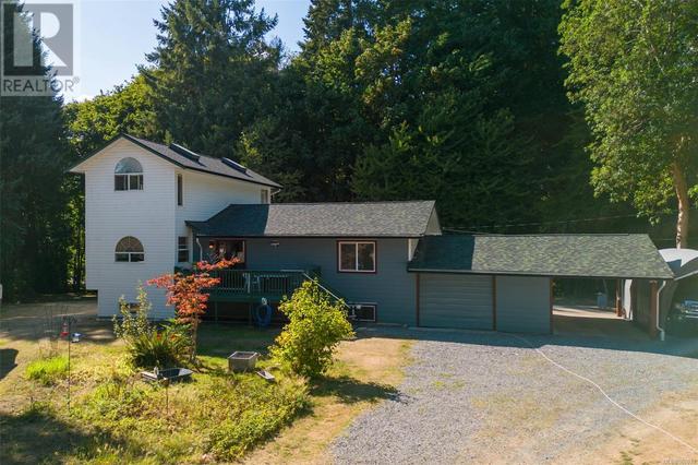 4250 Cowichan Lake Rd, House detached with 8 bedrooms, 2 bathrooms and 4 parking in Cowichan Valley E BC | Image 3