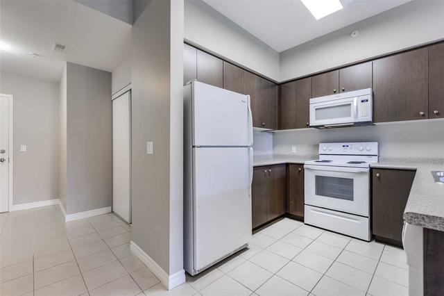 210 - 1083 Gordon St, Condo with 3 bedrooms, 2 bathrooms and 1 parking in Guelph ON | Image 12