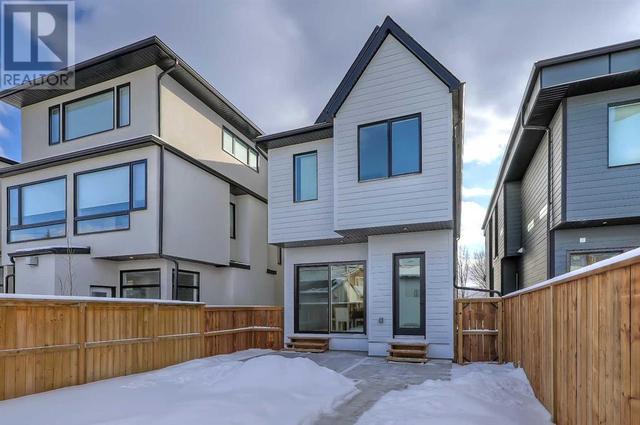 2028 Bowness Road Nw, House detached with 4 bedrooms, 3 bathrooms and 4 parking in Calgary AB | Image 44