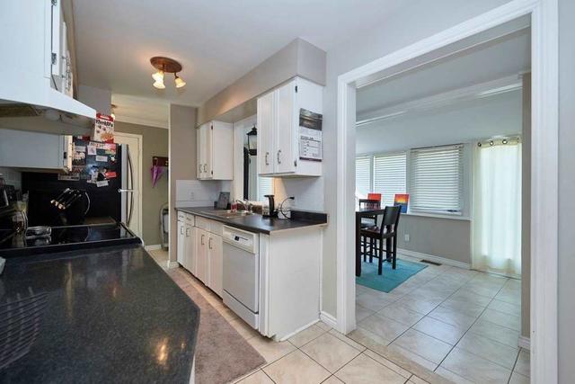 331 Duckworth St, House detached with 4 bedrooms, 2 bathrooms and 7 parking in Barrie ON | Image 7