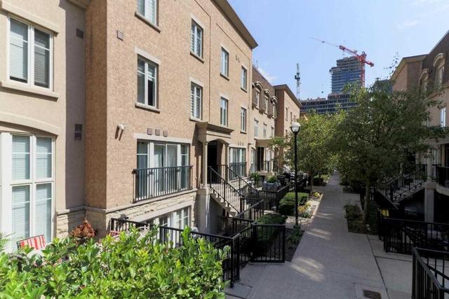 1020 - 54 East Liberty St, Townhouse with 1 bedrooms, 1 bathrooms and null parking in Toronto ON | Image 9