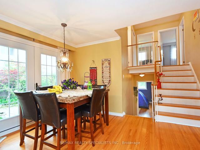 2054 Davebrook Rd, House detached with 4 bedrooms, 2 bathrooms and 4 parking in Mississauga ON | Image 35
