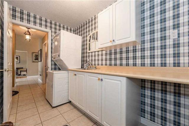 8 Elderberry Crt, House detached with 1 bedrooms, 3 bathrooms and 6 parking in Guelph ON | Image 38