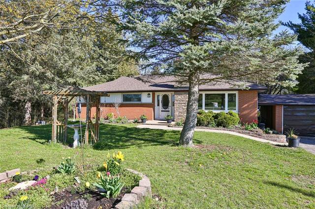 4 Sixth Concession Road, House detached with 4 bedrooms, 2 bathrooms and 6 parking in Brant ON | Image 2