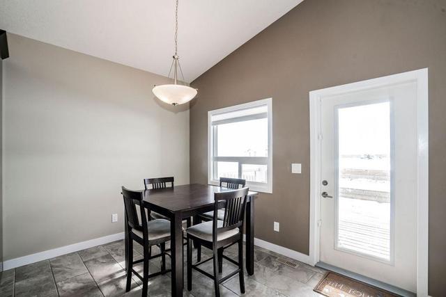 9009 80a Avenue, House detached with 3 bedrooms, 2 bathrooms and 4 parking in Grande Prairie AB | Image 3