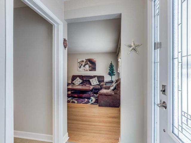 22 Donnacona Cres, House detached with 3 bedrooms, 3 bathrooms and 3 parking in Toronto ON | Image 18