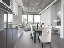 1310 - 170 Bayview Ave, Condo with 1 bedrooms, 1 bathrooms and null parking in Toronto ON | Image 1