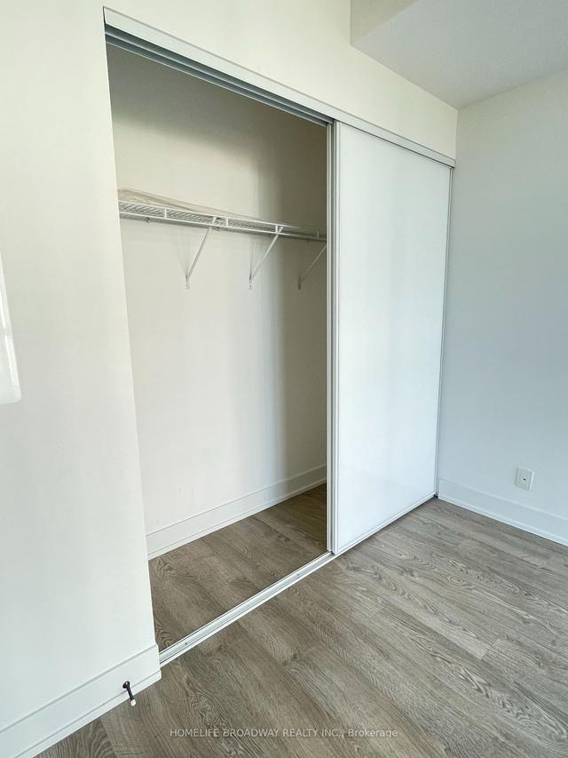 710 - 11 Lillian St, Condo with 1 bedrooms, 1 bathrooms and 0 parking in Toronto ON | Image 2