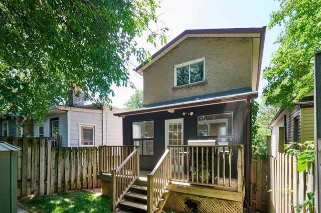 837 Craven Rd, House detached with 2 bedrooms, 2 bathrooms and 2 parking in Toronto ON | Image 4