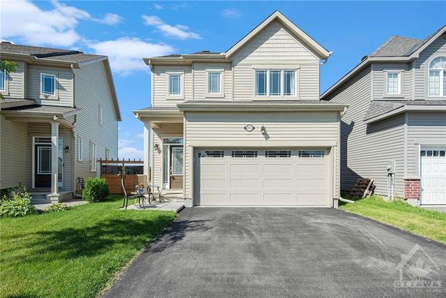 2612 Tempo Drive, House detached with 3 bedrooms, 3 bathrooms and 4 parking in North Grenville ON | Card Image