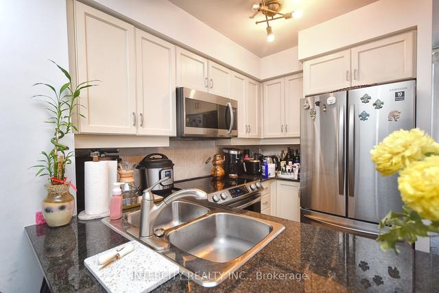 603 - 19 Barberry Pl, Condo with 1 bedrooms, 1 bathrooms and 1 parking in Toronto ON | Image 2
