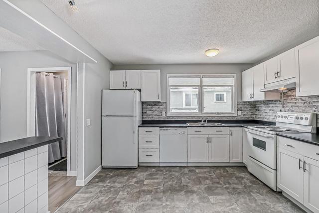 192 Penbrooke Close Se, House detached with 5 bedrooms, 2 bathrooms and 3 parking in Calgary AB | Image 6