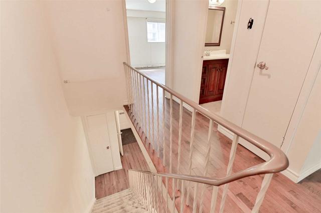 78 Halsey Ave, House attached with 3 bedrooms, 2 bathrooms and 2 parking in Toronto ON | Image 6