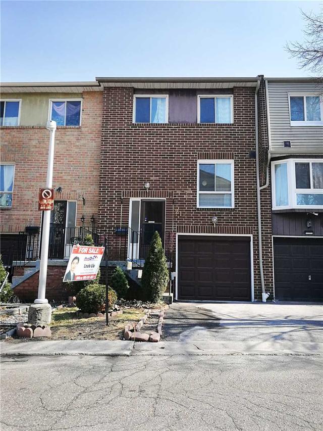 21 - 33 Dundalk Dr, Townhouse with 3 bedrooms, 2 bathrooms and 2 parking in Toronto ON | Image 1