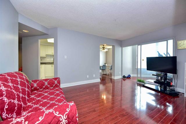 1011 - 135 Hillcrest Ave, Condo with 2 bedrooms, 2 bathrooms and 1 parking in Mississauga ON | Image 15