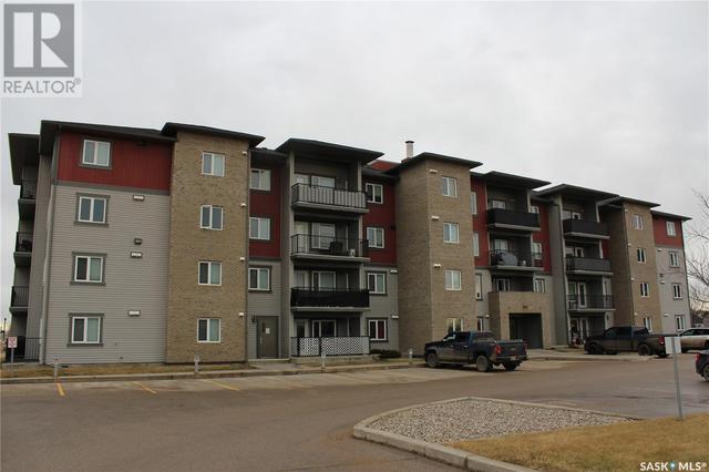 406 - 304 Petterson Drive, Condo with 2 bedrooms, 2 bathrooms and null parking in Estevan SK | Image 1
