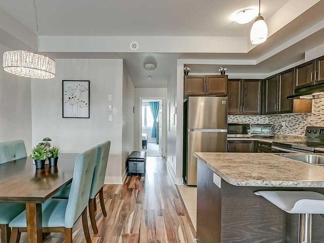 6-02 - 2420 Baronwood Dr, Townhouse with 2 bedrooms, 2 bathrooms and 1 parking in Oakville ON | Image 2