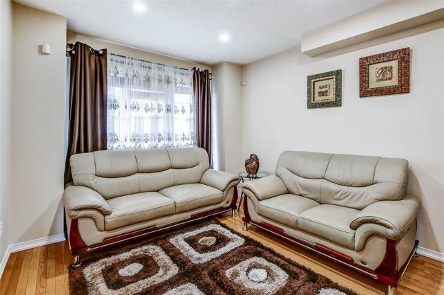 5447 Longford Dr, House semidetached with 4 bedrooms, 4 bathrooms and 3 parking in Mississauga ON | Image 23