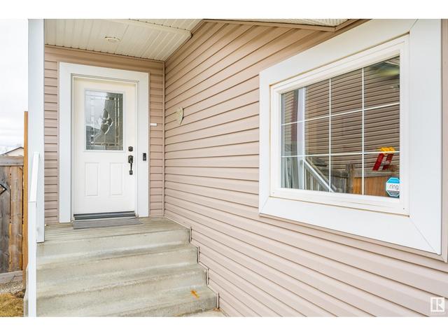 3817 52 St, House detached with 3 bedrooms, 3 bathrooms and null parking in Gibbons AB | Image 6