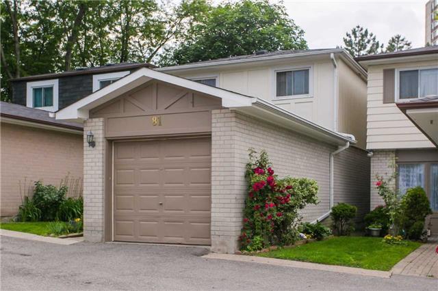 81 Plum Tree Way, Townhouse with 4 bedrooms, 2 bathrooms and 1 parking in Toronto ON | Image 2