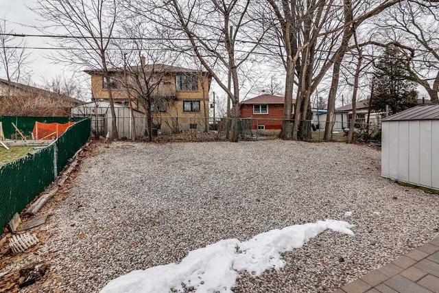 39 Medway Cres, House semidetached with 3 bedrooms, 2 bathrooms and 2 parking in Toronto ON | Image 29