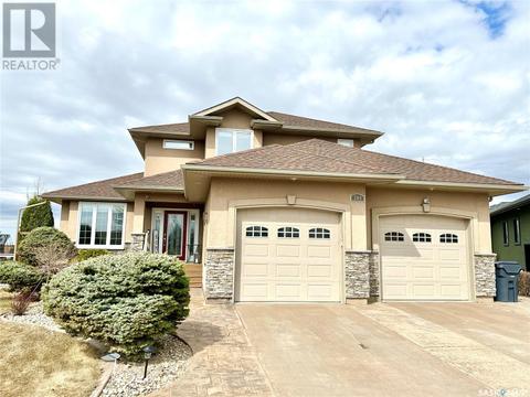 209 Riverbend Place, House detached with 4 bedrooms, 4 bathrooms and null parking in Battleford SK | Card Image