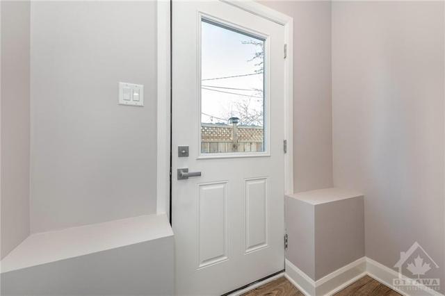 362 Fullerton Avenue, Condo with 1 bedrooms, 1 bathrooms and 1 parking in Ottawa ON | Image 4