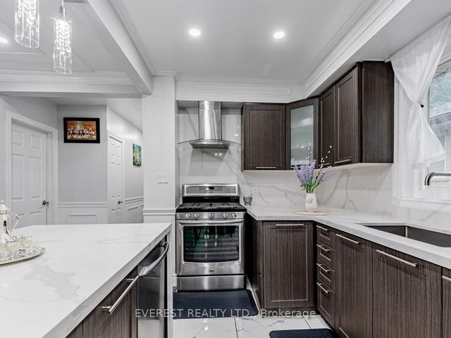 89 Ascolda Blvd, House detached with 3 bedrooms, 4 bathrooms and 5 parking in Toronto ON | Image 6