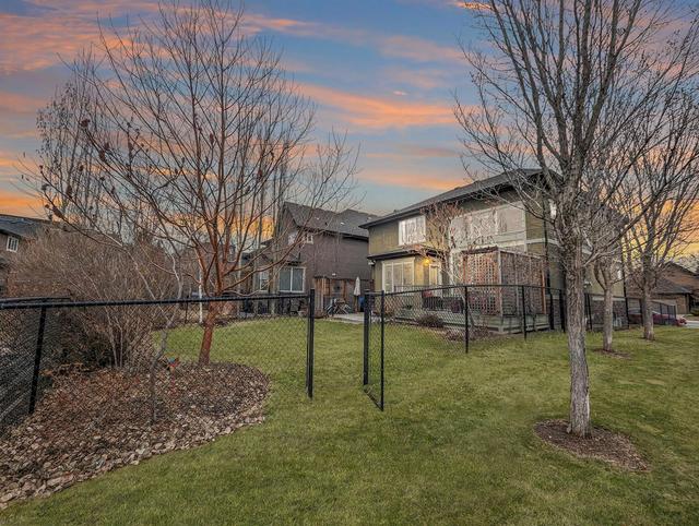 82 Quarry Way Se, House detached with 3 bedrooms, 2 bathrooms and 4 parking in Calgary AB | Image 2