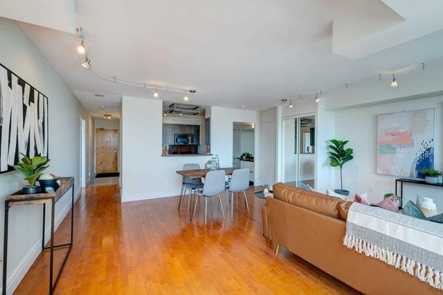 sp10 - 70 Mill St, Condo with 1 bedrooms, 2 bathrooms and 1 parking in Toronto ON | Image 8