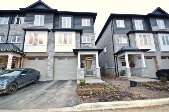 5 - 111 Wilson St E, Townhouse with 3 bedrooms, 4 bathrooms and 1 parking in Hamilton ON | Image 1