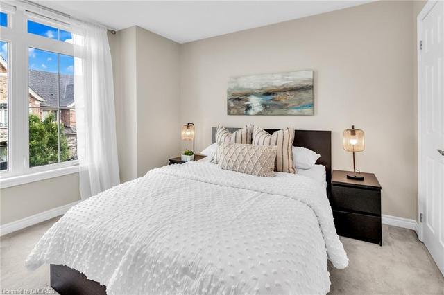 2486 Village Common Drive, House attached with 6 bedrooms, 4 bathrooms and 4 parking in Oakville ON | Image 25