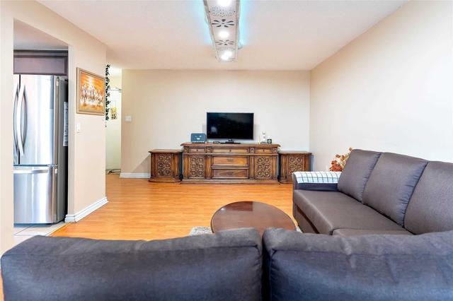 305 - 10 Markbrook Lane, Condo with 2 bedrooms, 2 bathrooms and 1 parking in Toronto ON | Image 3
