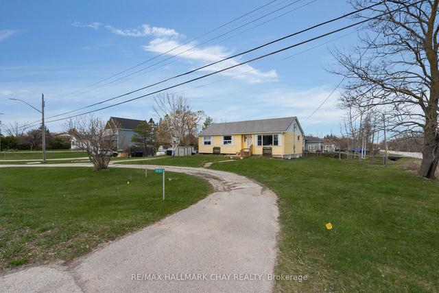 7492 County Road 91, House detached with 4 bedrooms, 2 bathrooms and 10 parking in Clearview ON | Image 12