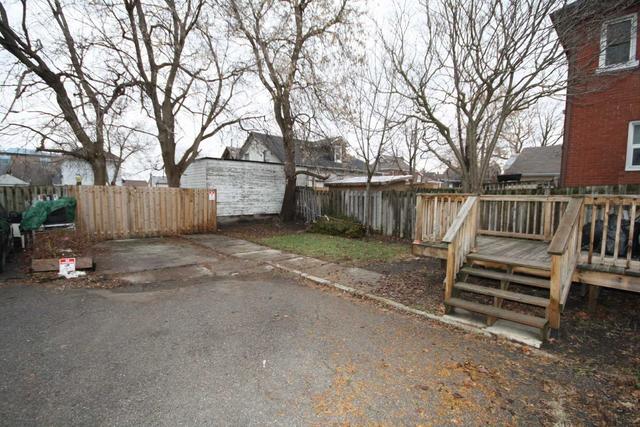 148 Prince St, House detached with 2 bedrooms, 1 bathrooms and 2 parking in Oshawa ON | Image 17
