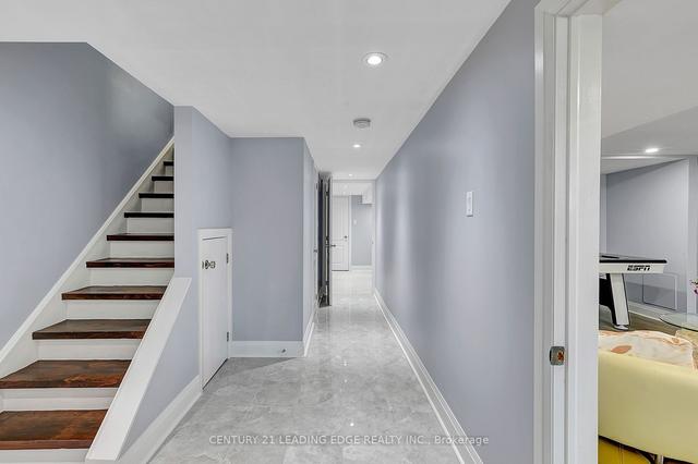 122 Lawrence Ave E, House detached with 3 bedrooms, 3 bathrooms and 5 parking in Toronto ON | Image 21