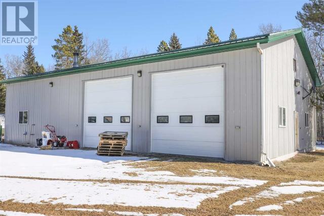 25 Country Meadows Drive, House detached with 4 bedrooms, 2 bathrooms and null parking in Clearwater County AB | Image 24