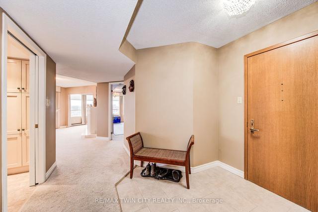 1105 - 4 Willow St, Condo with 2 bedrooms, 2 bathrooms and 2 parking in Waterloo ON | Image 34