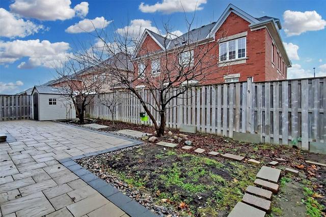 126 Filippazzo Rd, House detached with 5 bedrooms, 4 bathrooms and 7 parking in Vaughan ON | Image 20