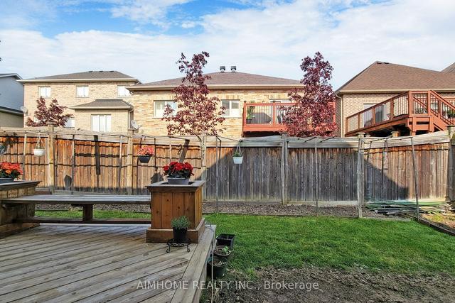 404 Gilpin Dr, House detached with 4 bedrooms, 4 bathrooms and 6 parking in Newmarket ON | Image 35