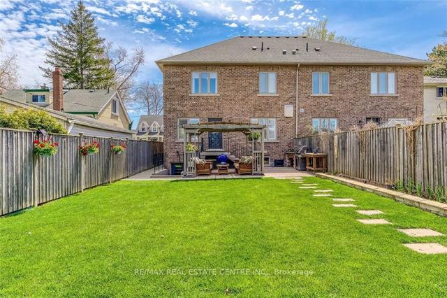 47 Benson Ave, House semidetached with 4 bedrooms, 5 bathrooms and 5 parking in Mississauga ON | Image 29