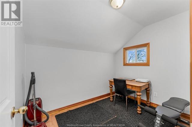 664 Optimist, House detached with 4 bedrooms, 2 bathrooms and null parking in Lakeshore ON | Image 26