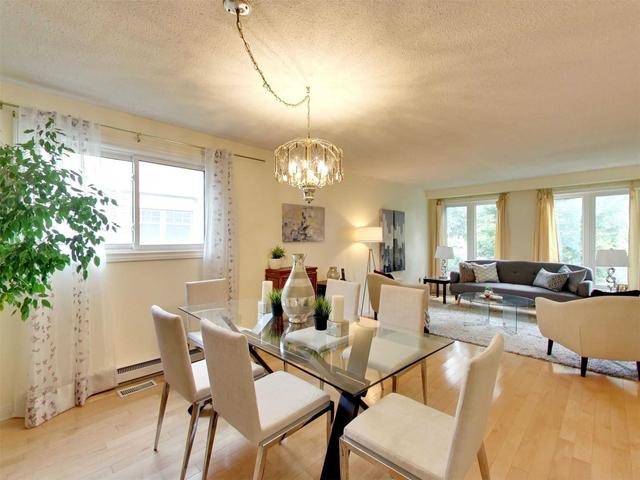 67 Emmeloord Cres, House detached with 4 bedrooms, 4 bathrooms and 8 parking in Markham ON | Image 9