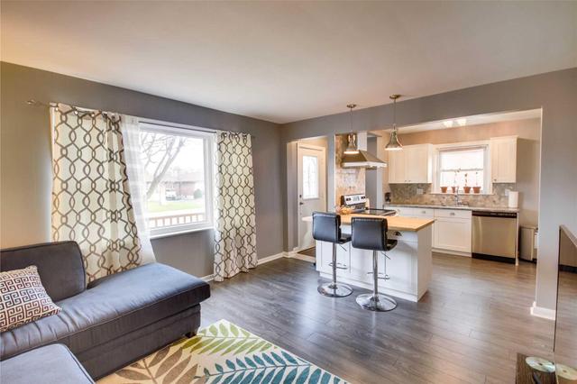Upper - 278 Central Park Blvd S, House detached with 3 bedrooms, 1 bathrooms and 2 parking in Oshawa ON | Image 14
